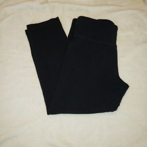 Victoria's Sport Capri Legging